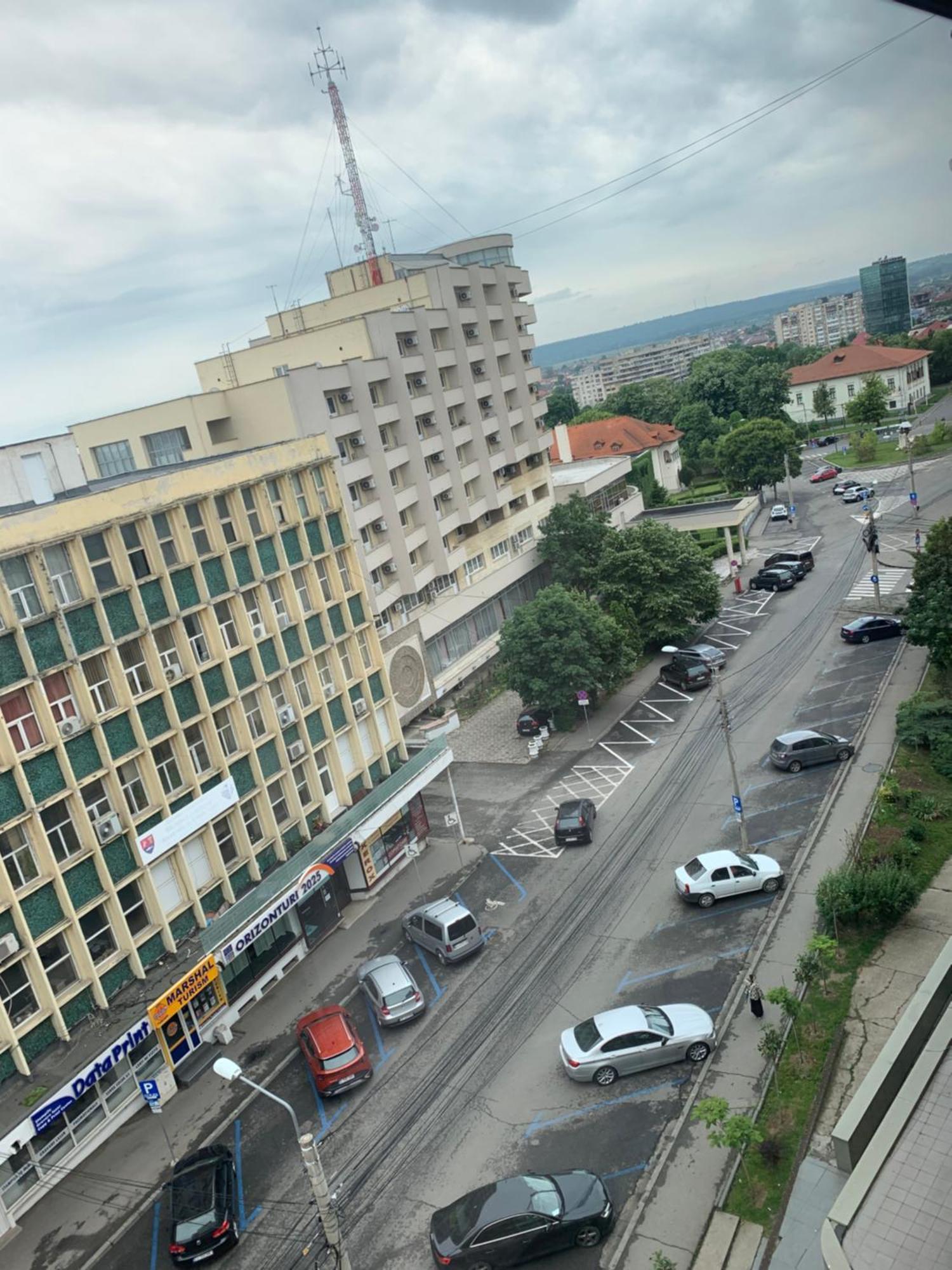 Apartamento Minerva Ultracentral Craiova Exterior foto