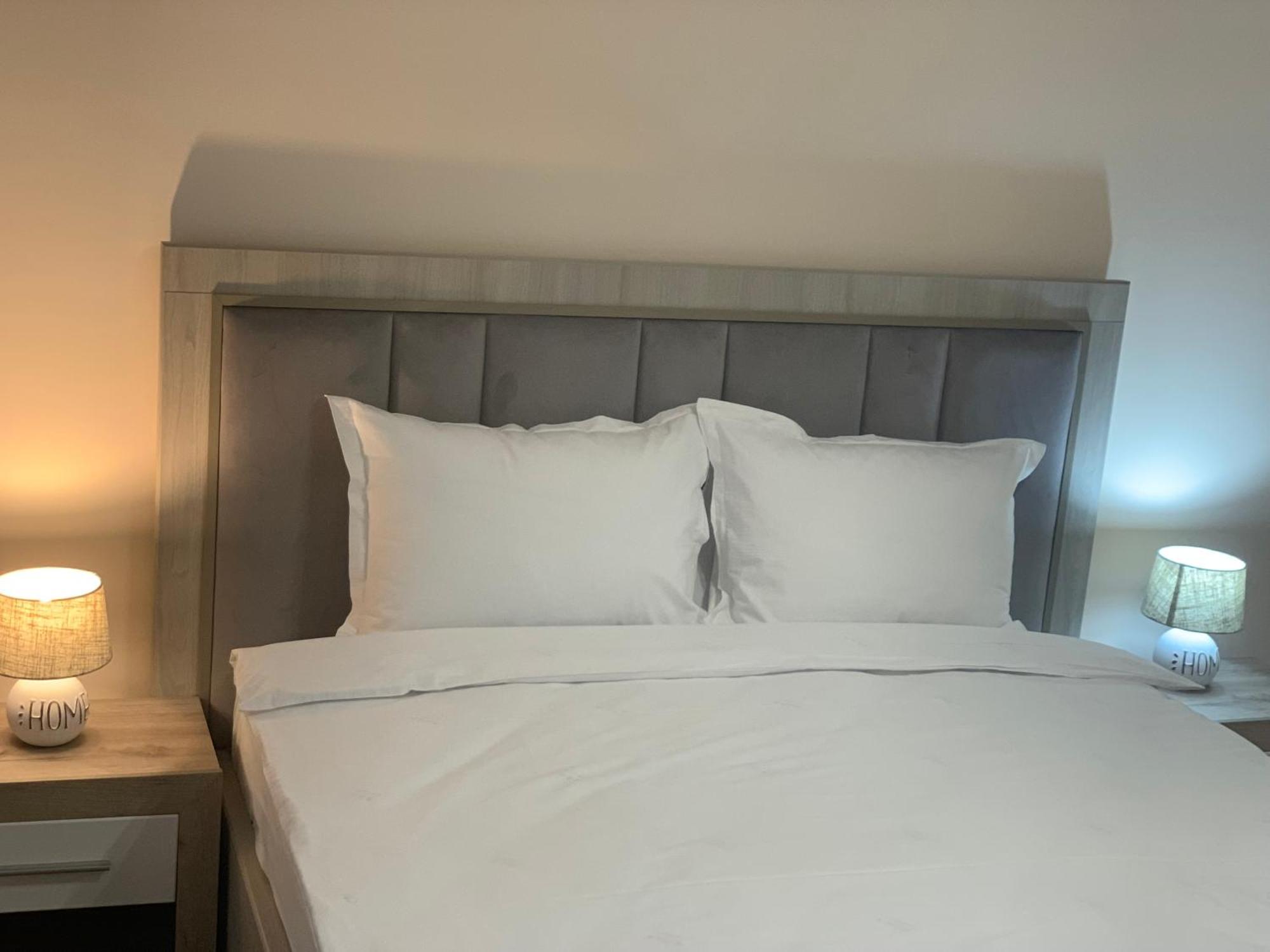 Apartamento Minerva Ultracentral Craiova Exterior foto